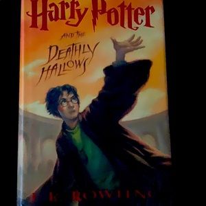 Harry Potter book Deathly Hallows